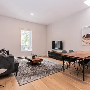 Cool And Clean Flat By Atwater Market By Den Stays Montréal